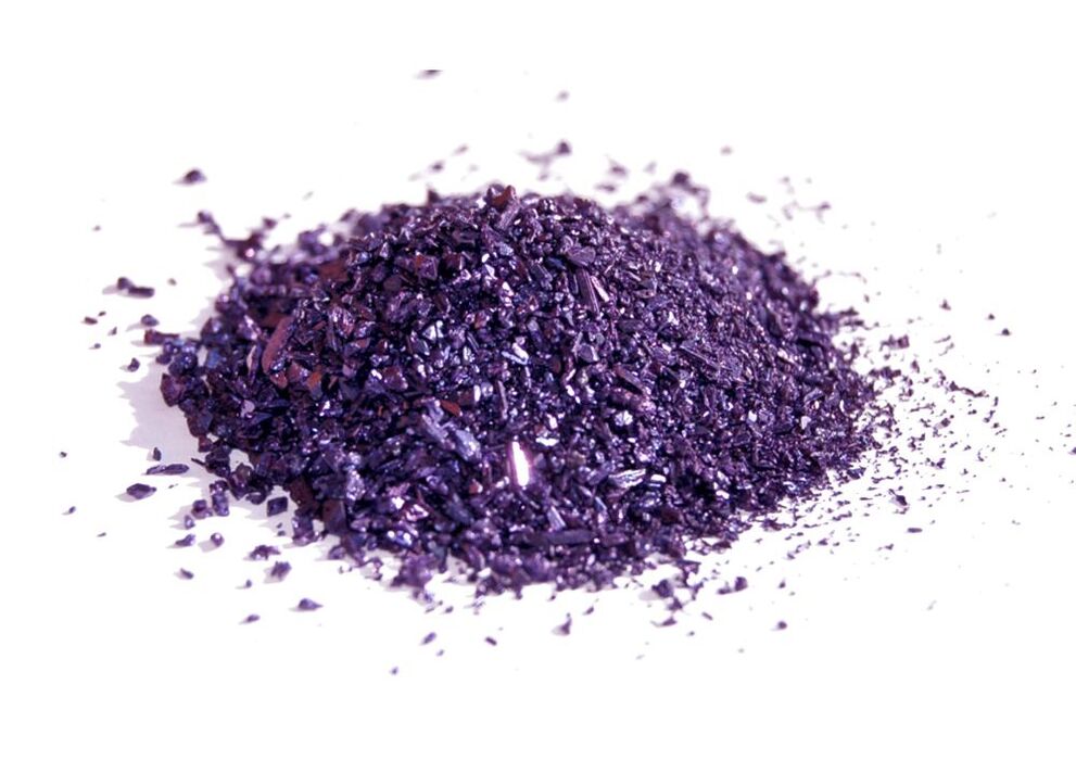 Manganese to treat fungus